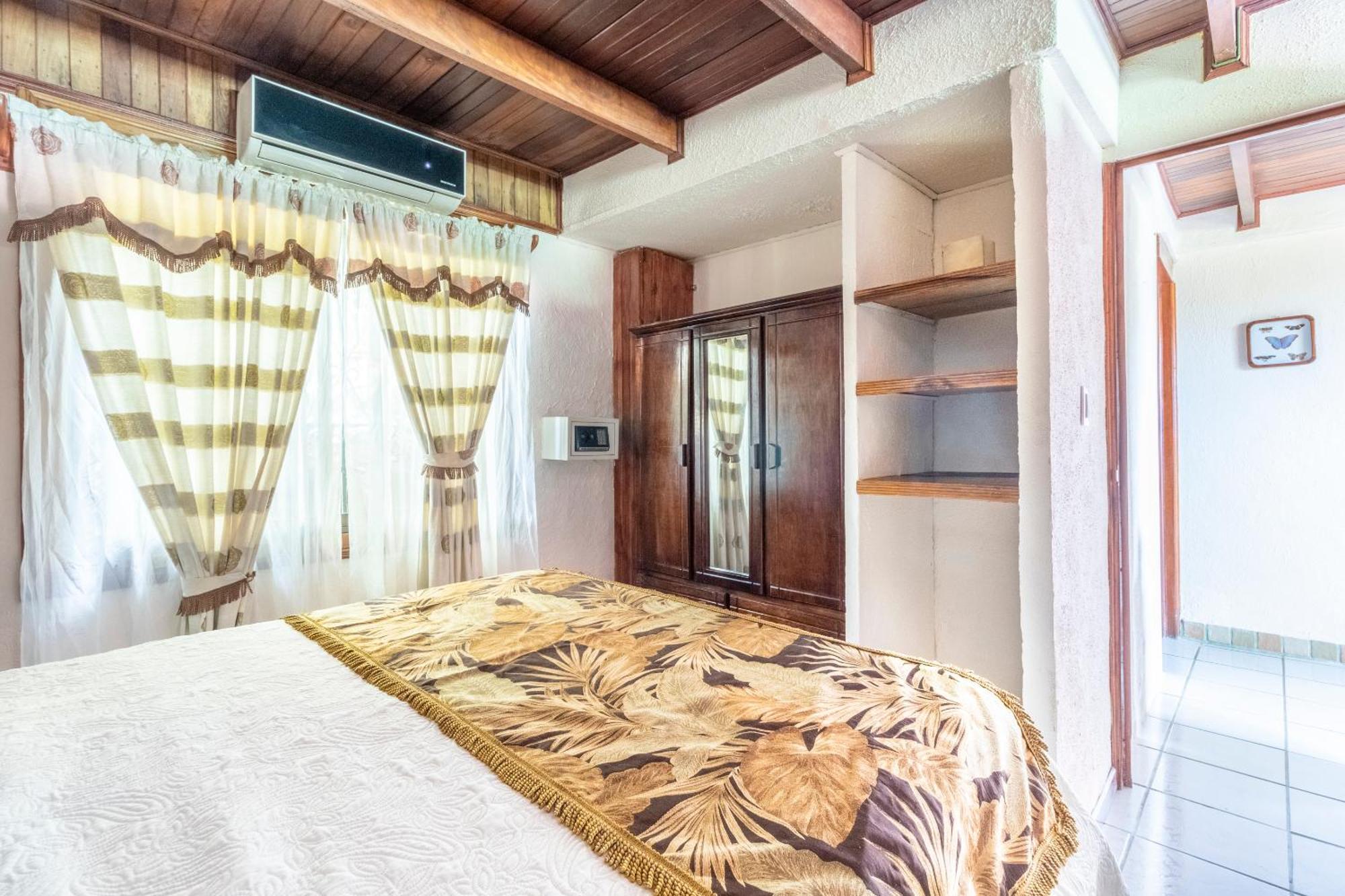 Boutique Hotel Las Cascadas Manuel Antonio Exterior photo